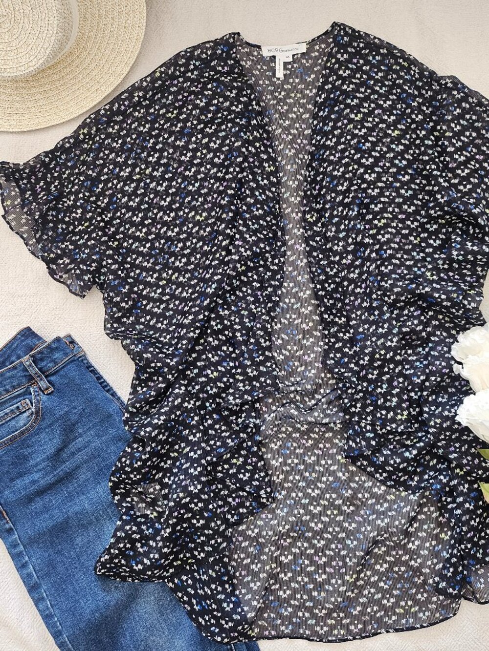 BCBGeneration Geometric Dot Print Sheer Kimono Ruffle Sleeve M/L